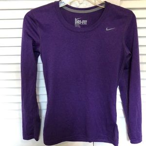 Get fit! Nike crew neck shirt